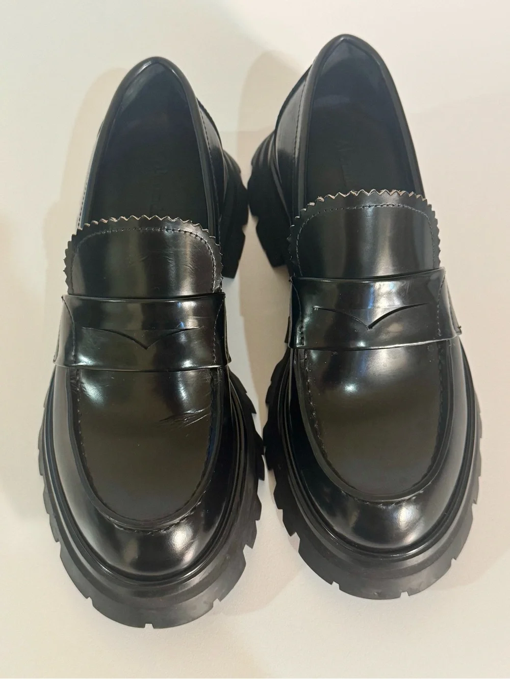 Alexander McQueen Black Leather Wander Loafers